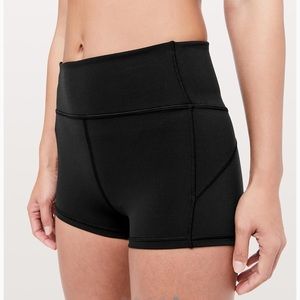 Women’s Lululemon In Movement Short Everlux 2.5"